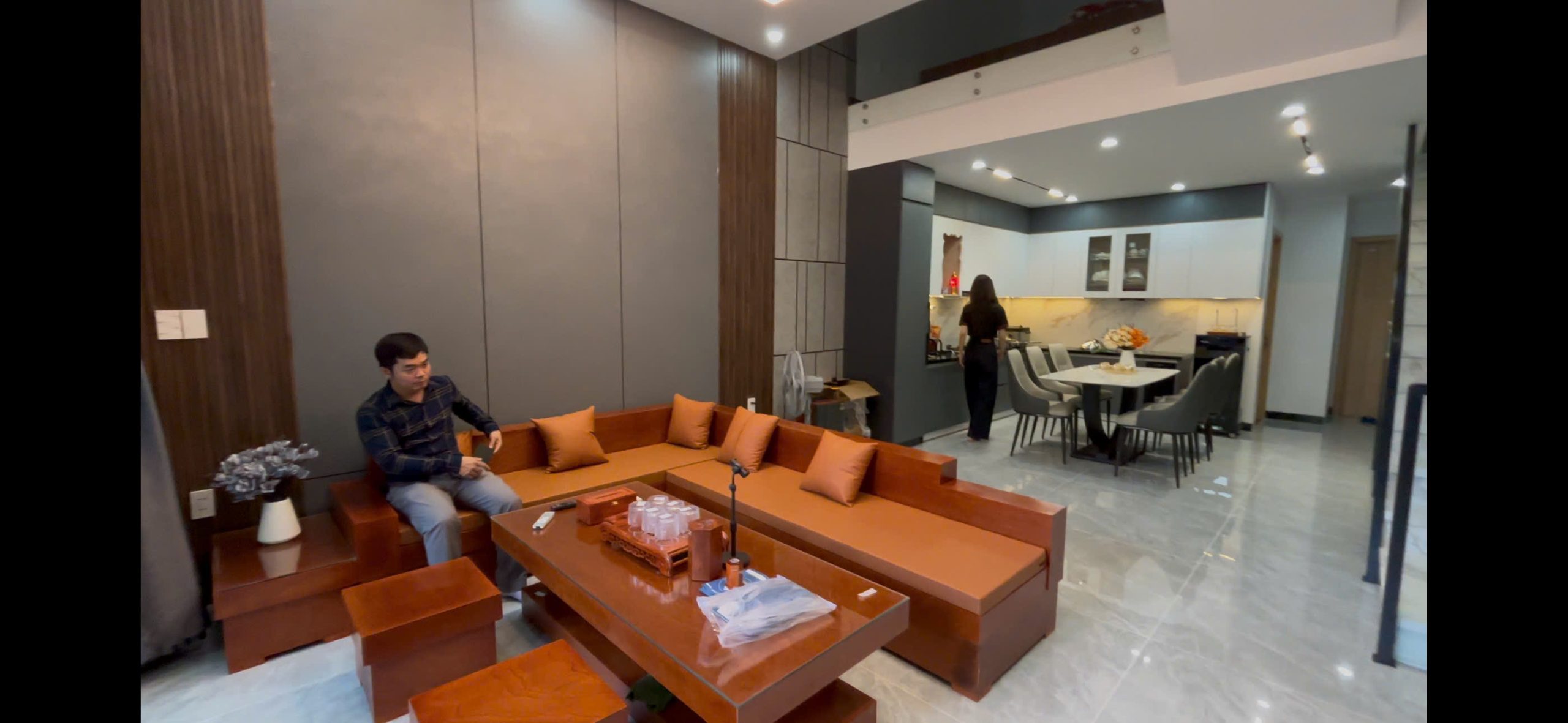 Hoàn thiện công trình nhà phố hiện đại tại Nguyễn Đăng Tuyển – Thi công trọn gói Danang House